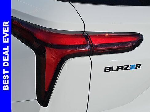New 2025 Chevrolet Blazer EV LT w/ Midnight/Sport Edition image 40