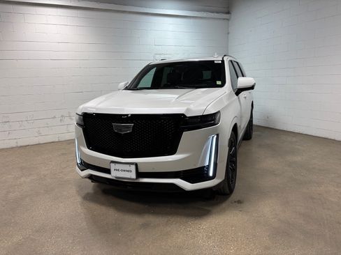 Used 2023 Cadillac Escalade Sport w/ LPO, ONYX Package AWD/4WD image 2