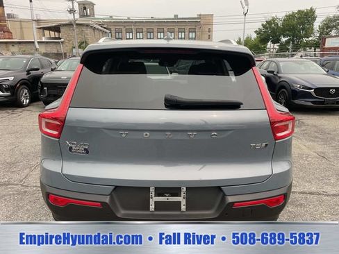 Used 2020 Volvo XC40 T5 Inscription w/ Protection Package AWD/4WD image 4