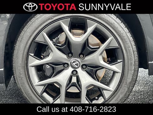 Used 2025 Lexus TX 500h AWD w/ Technology Package image 12