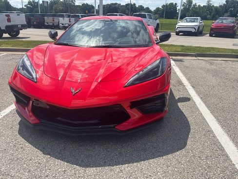 Used 2024 Chevrolet Corvette Stingray Preferred Cpe w/ Z51 Performance Package RWD image 4