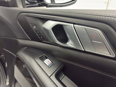 Used 2020 BMW X7 xDrive40i w/ Premium Package image 39