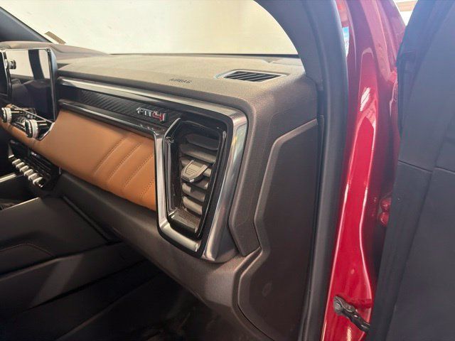 Used 2025 GMC Canyon AT4 AWD/4WD image 35