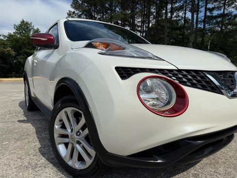 Used 2015 Nissan Juke SV FWD image 13