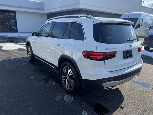 Used 2026 Mercedes-Benz GLB 250 4MATIC image 5