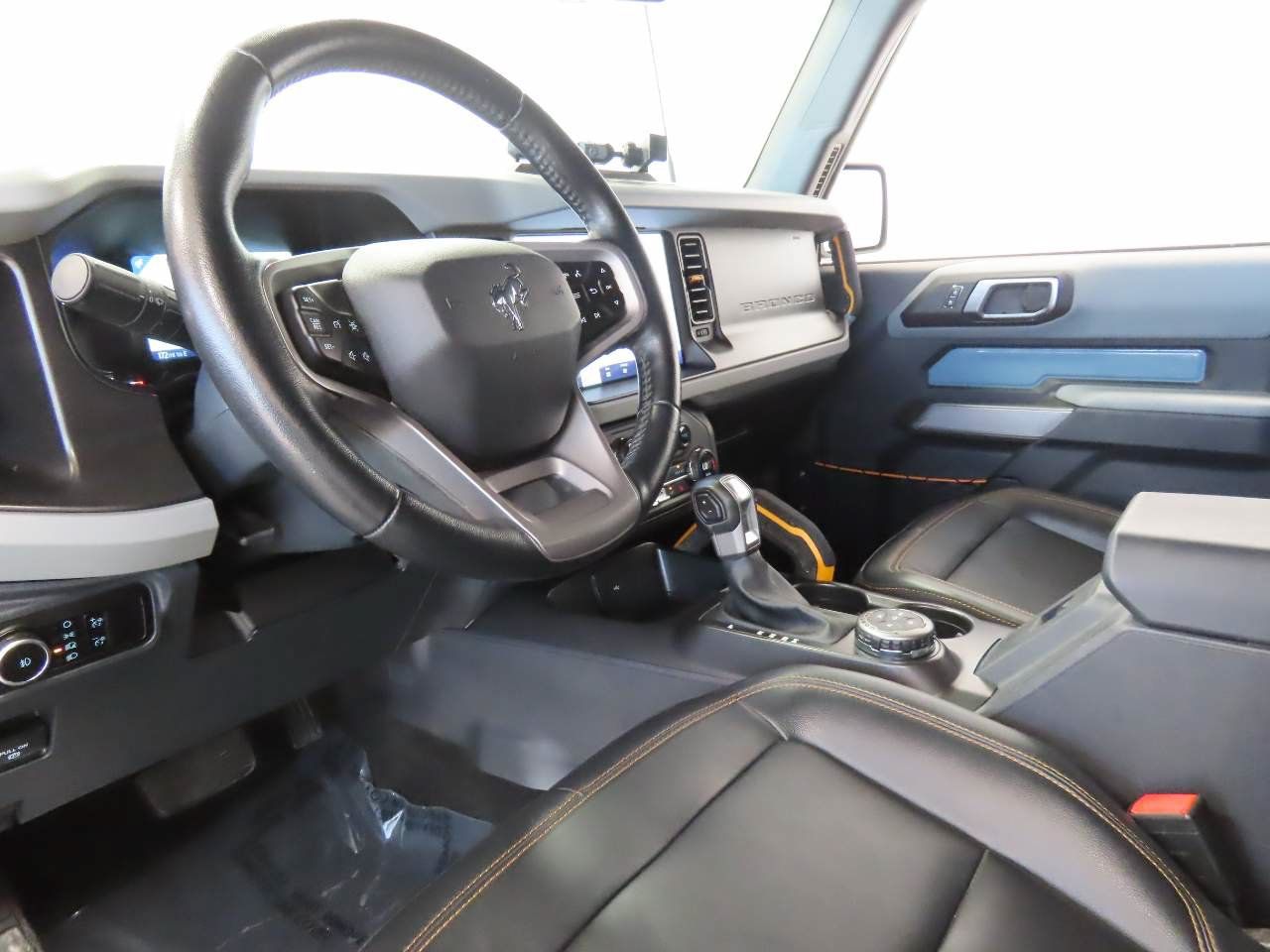 Used 2023 Ford Bronco Badlands AWD/4WD image 11
