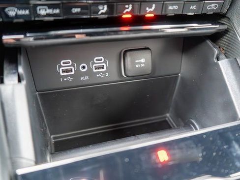 New 2025 Jeep Grand Cherokee Limited w/ Black Appearance Package image 26