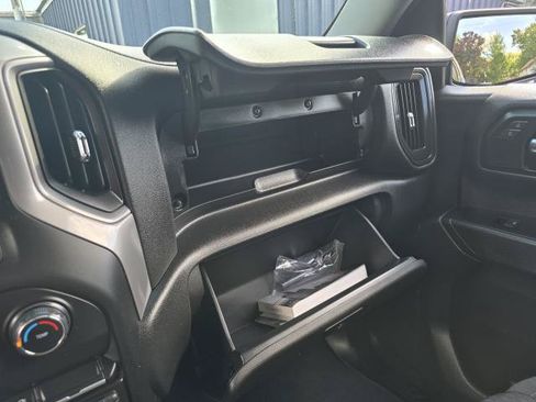Used 2022 Chevrolet Silverado 1500 Custom w/ Safety Confidence Package AWD/4WD image 24