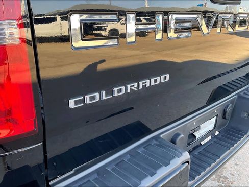Used 2022 Chevrolet Colorado W/T w/ Custom Special Edition RWD image 28
