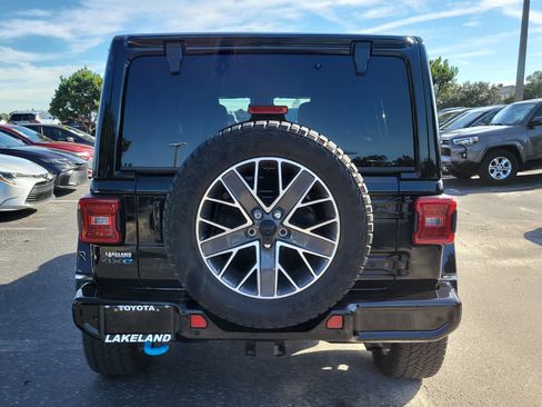 Used 2024 Jeep Wrangler High Altitude image 6