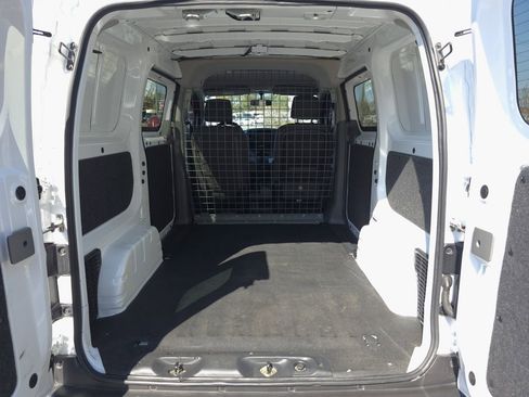 Used 2016 Chevrolet City Express LT image 14