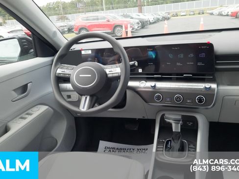 Used 2026 Hyundai Kona SE FWD image 21