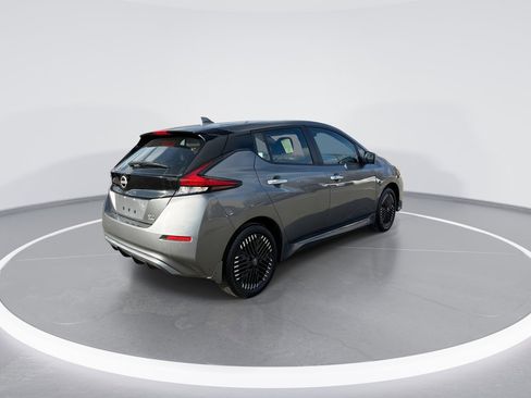 Used 2023 Nissan Leaf SV Plus image 8