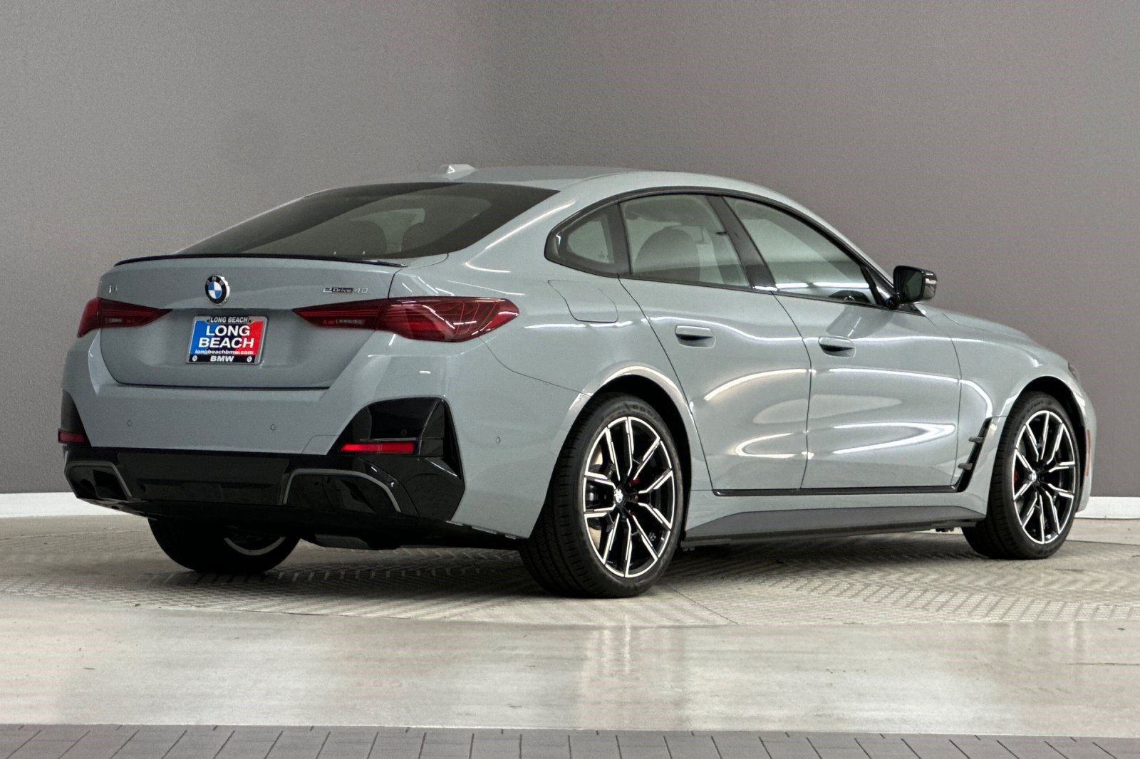 New 2026 BMW i4 eDrive40 w/ M Sport Package RWD image 8