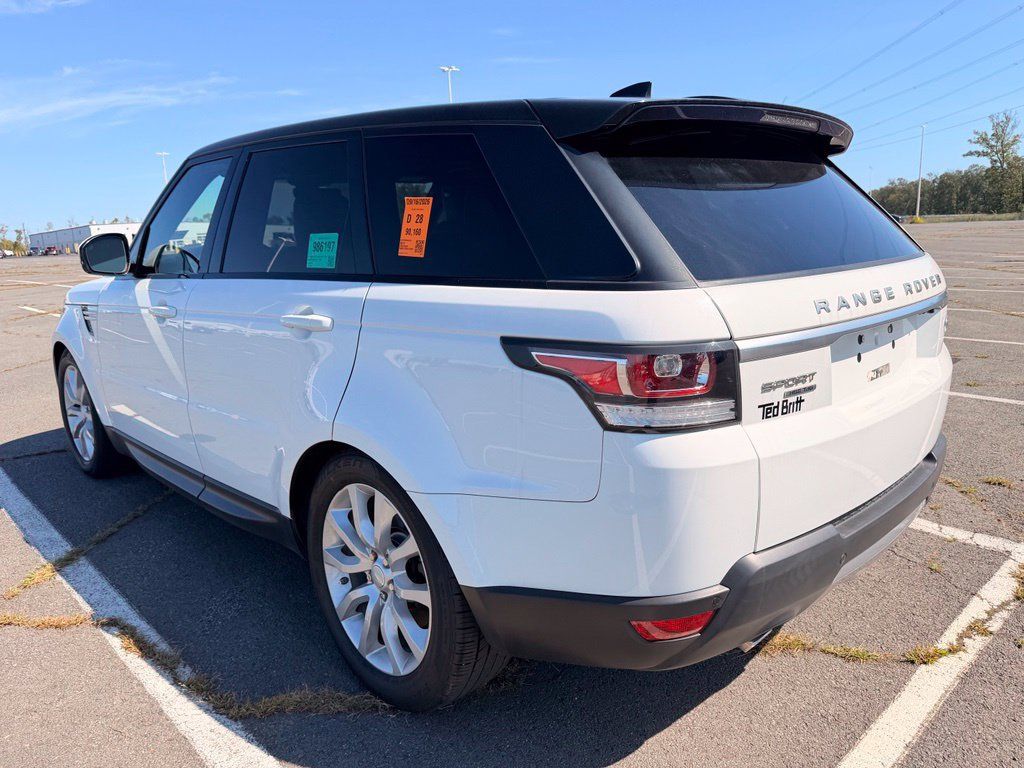 Used 2017 Land Rover Range Rover Sport HSE AWD/4WD image 4