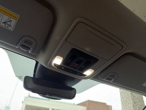 Used 2026 Honda Pilot Elite image 14