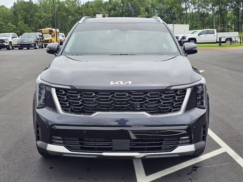 Used 2025 Kia Sorento EX w/ Panoramic Sunroof Package FWD image 3