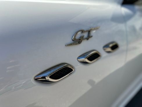 Used 2022 Maserati Levante GT AWD/4WD image 15