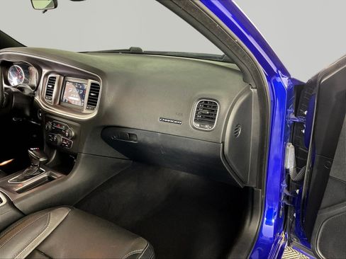 Used 2021 Dodge Charger SXT w/ Leather Interior Group RWD image 26