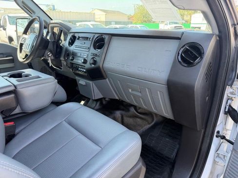 Used 2015 Ford F250 XL RWD image 32