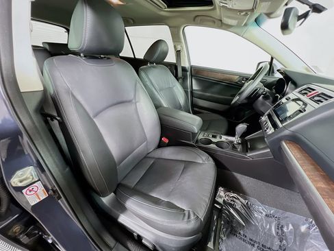 Used 2016 Subaru Outback 2.5i Limited AWD/4WD image 30