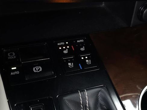 Used 2018 Lexus RX 450h AWD image 32