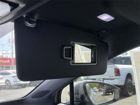 Used 2023 Volkswagen ID.4 Pro image 10