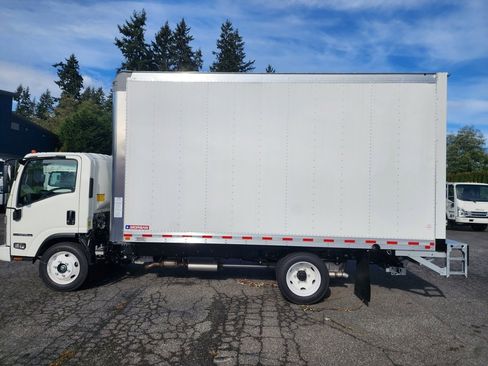 New 2024 Isuzu NPR image 7