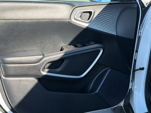 Used 2023 Kia Soul LX w/ Option Group 015 image 23