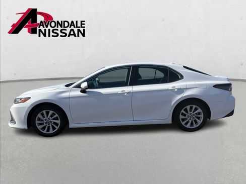 Used 2024 Toyota Camry LE image 3