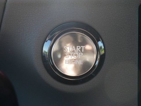 Used 2025 Lexus GX 550 w/ Cold Area Package AWD/4WD image 28