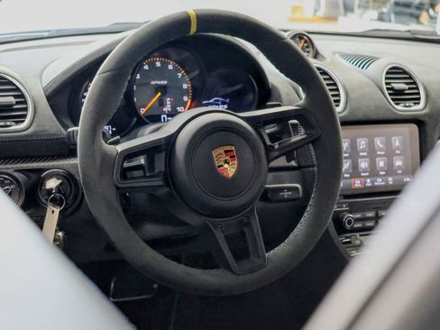 Used 2024 Porsche 718 Cayman GT4 RS image 16