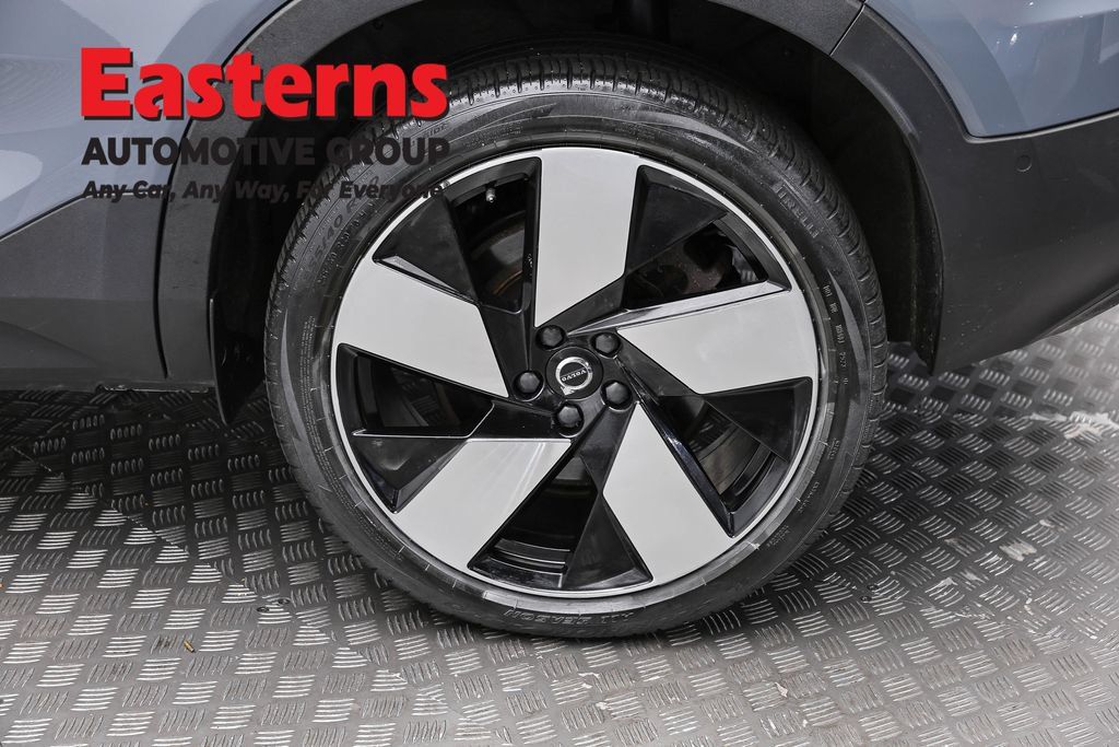 Used 2023 Volvo C40 P8 Recharge Ultimate AWD/4WD image 8