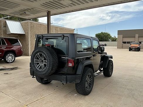 Used 2014 Jeep Wrangler Sport AWD/4WD image 5