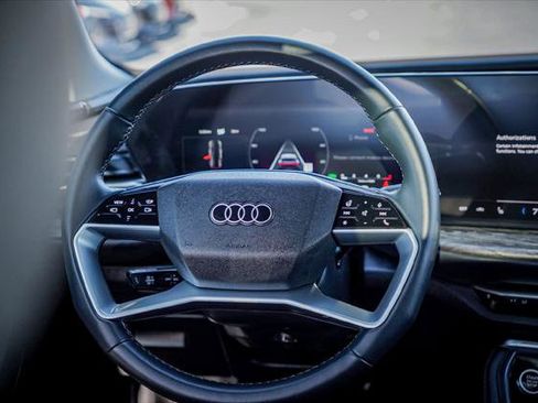 Certified 2025 Audi Q5 Premium Plus w/ Premium Plus image 24