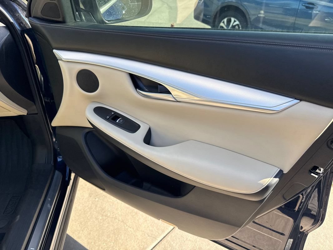 Used 2021 INFINITI QX50 Luxe AWD/4WD image 17