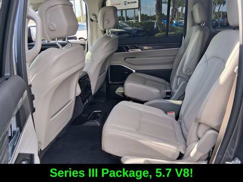 Used 2022 Jeep Wagoneer Series III w/ Convenience Group I RWD image 11