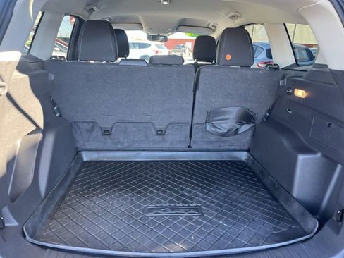 Used 2019 Ford Escape SE image 14