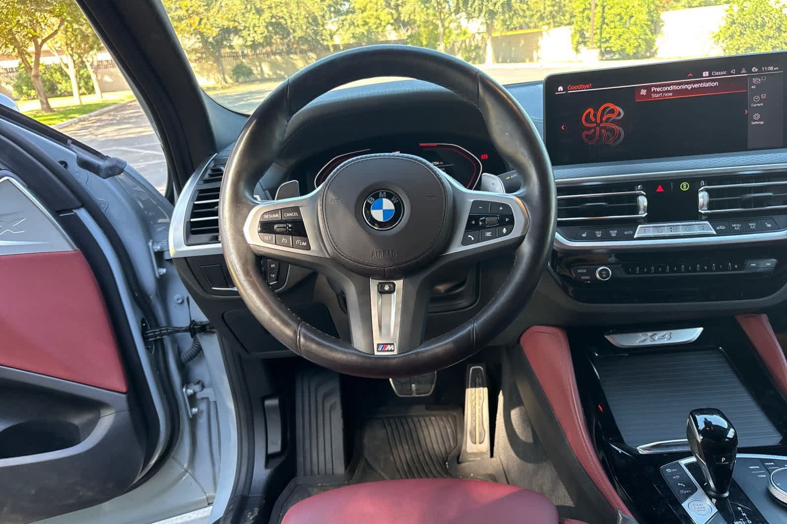 Used 2024 BMW X4 xDrive30i AWD/4WD image 16