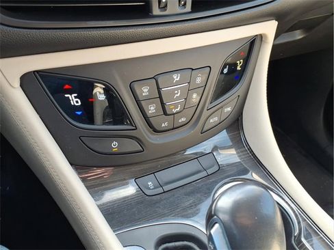 Certified 2020 Buick Envision Essence image 23