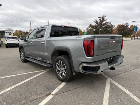 New 2026 GMC Sierra 1500 SLT w/ SLT Premium Package image 4