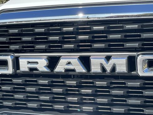 Used 2024 RAM 2500 Big Horn image 9