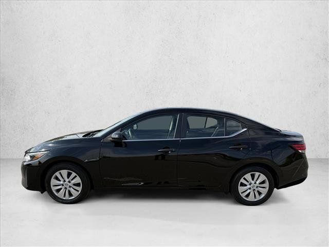 Used 2025 Nissan Sentra S FWD image 9