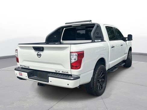 Used 2021 Nissan Titan SV w/ SV Convenience Package AWD/4WD image 6