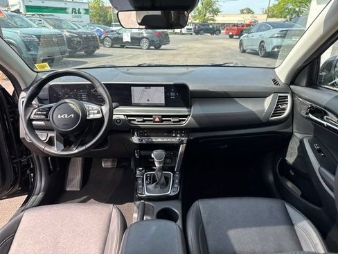 Used 2024 Kia Seltos EX AWD/4WD image 22