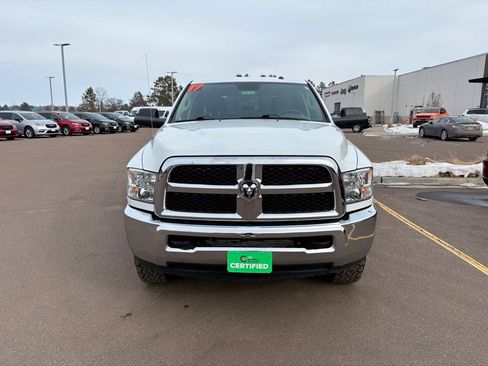 Used 2017 RAM 3500 SLT AWD/4WD image 7