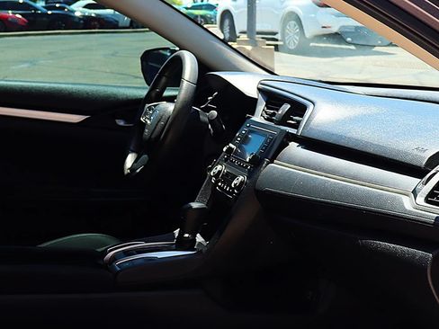 Used 2017 Honda Civic LX image 31