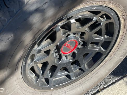 Used 2023 Toyota Tacoma TRD Pro image 3