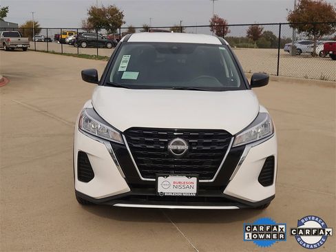 Certified 2025 Nissan Kicks Play S image 5