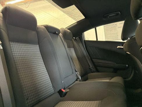 Used 2021 Dodge Charger R/T w/ Blacktop Package image 30